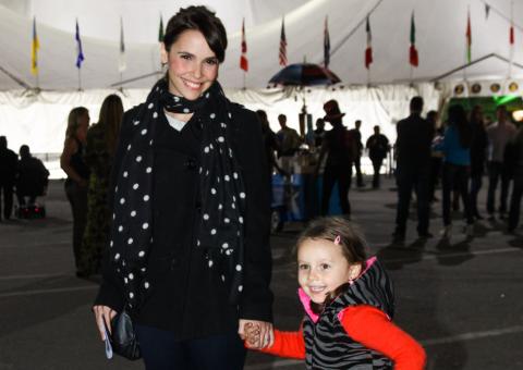  Débora Falabella vai ao Cirque Du Soleil com a família